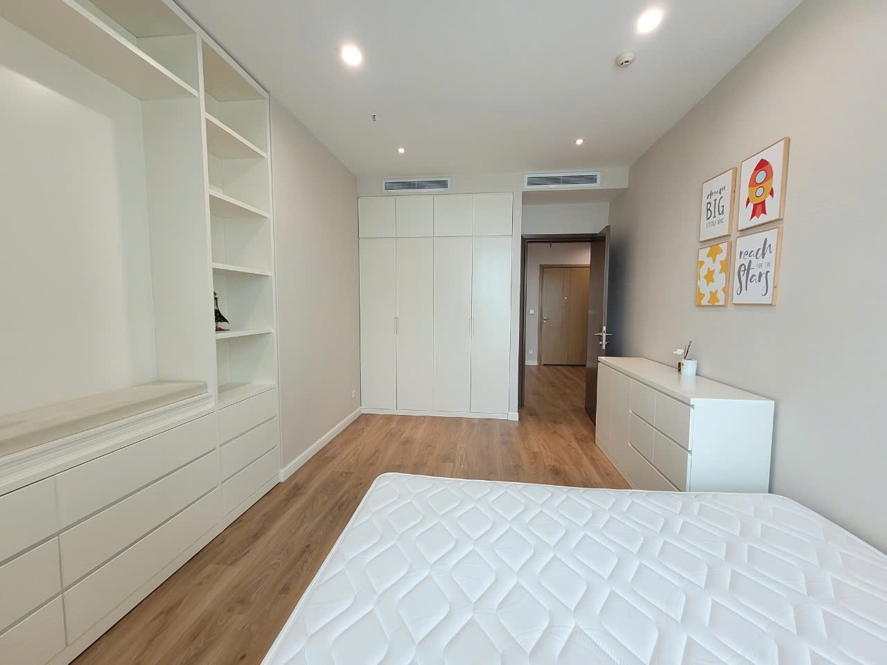 BÁN CĂN HỘ DUPLEX PENTHOUSE SADORA SALA – VIEW THÀNH PHỐ BAO QUÁT, 4PN